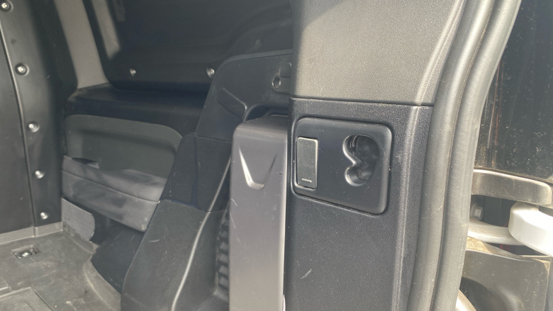 Land Rover Defender 90 Diesel 3.0 D250 Hard Top Auto